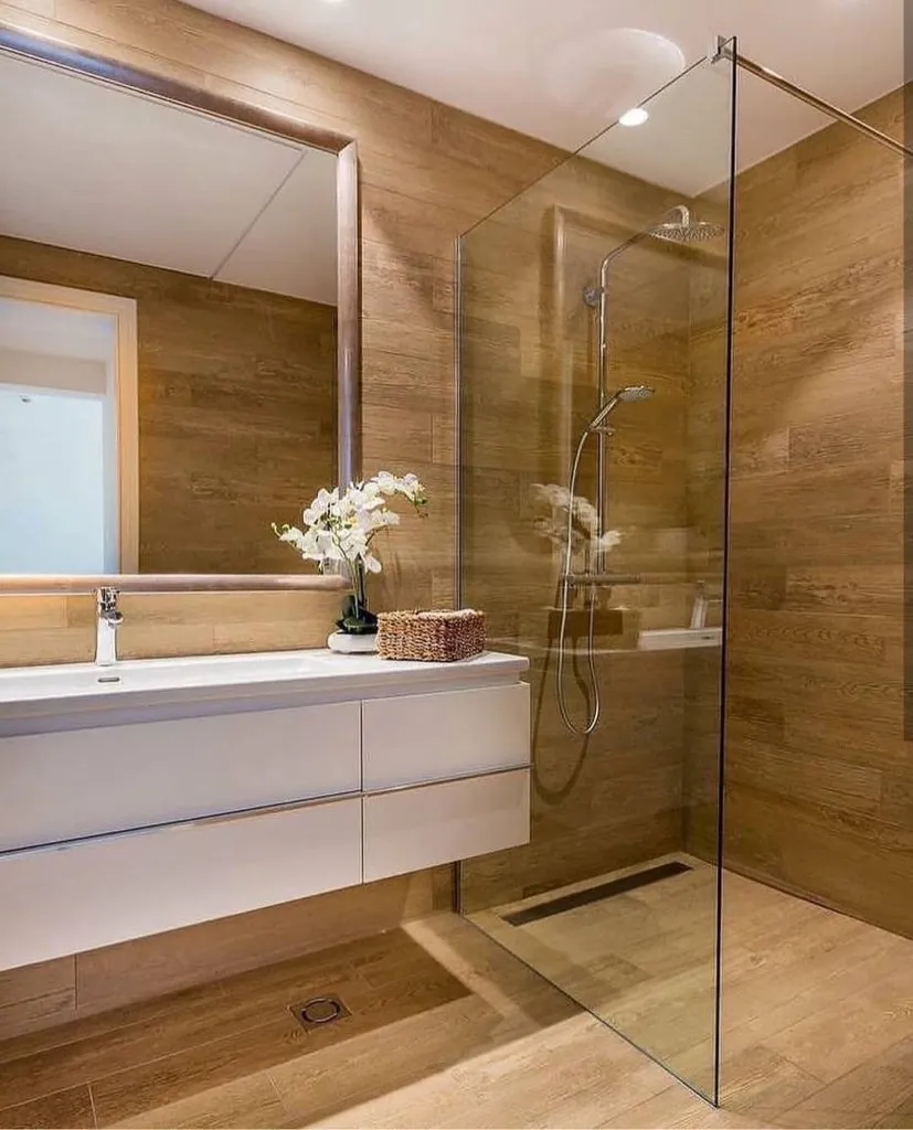 дизайн ванной комнаты с душевой кабиной