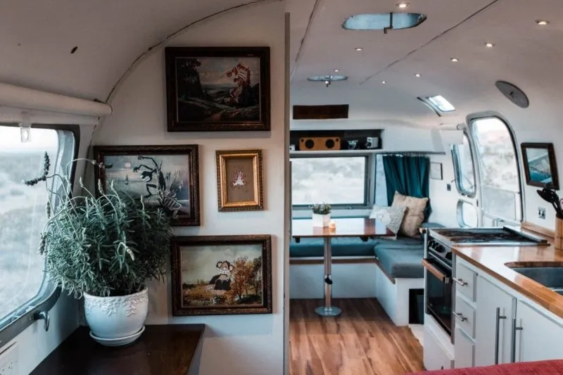 Airstream 604