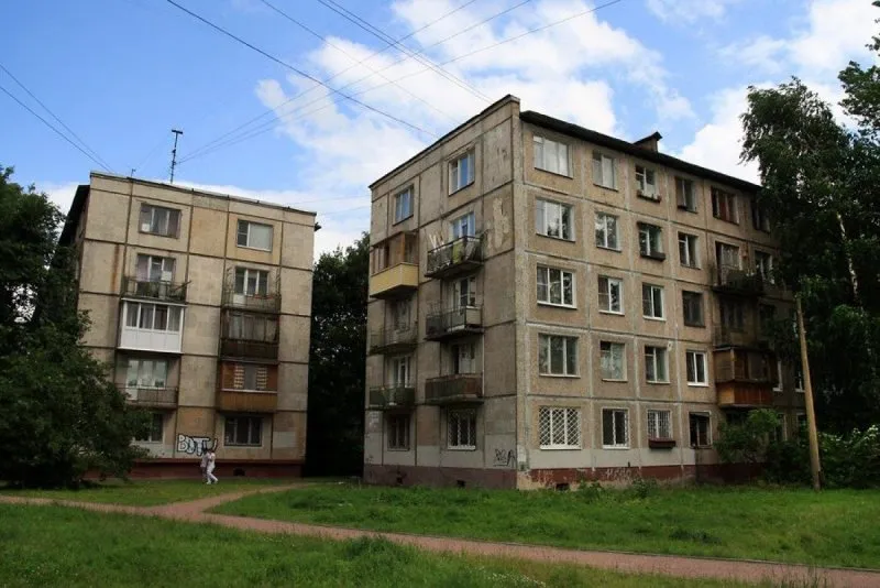 Брежневка кирпичная 5 этажка