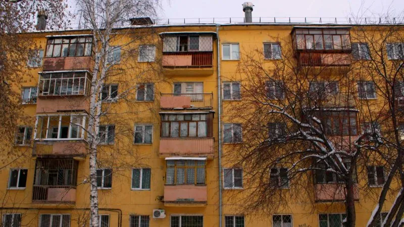 Старые пятиэтажки