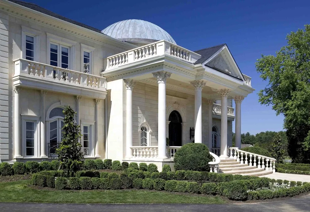 Особняк MCMANSION