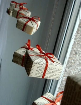 Оригинальные подвесные коробки-украшения на Новый год