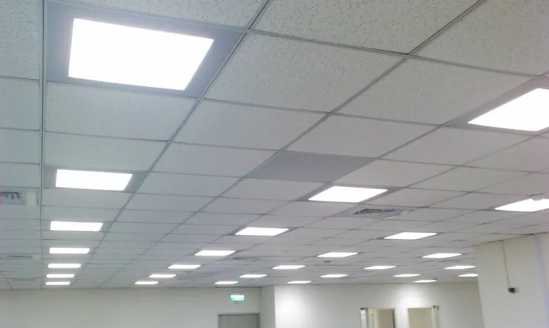 Плита Armstrong Retail 90rh Board 600x600x12mm