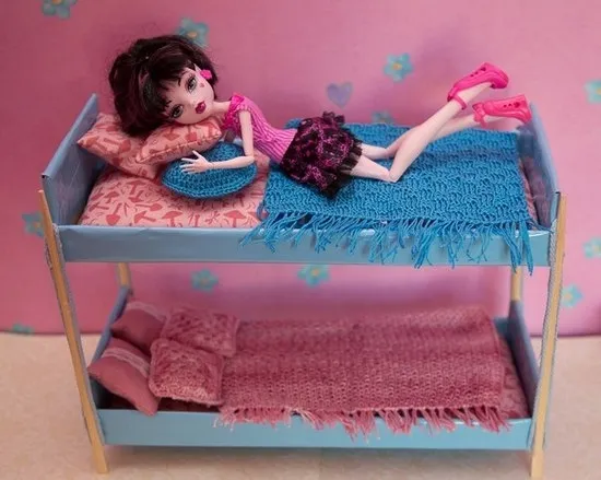 Как сделать двухъярусную кровать куклам