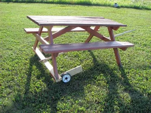 садовый стол со скамейками