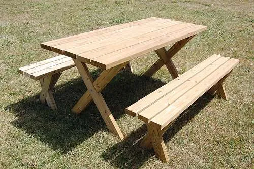 стол со скамейками для пикника