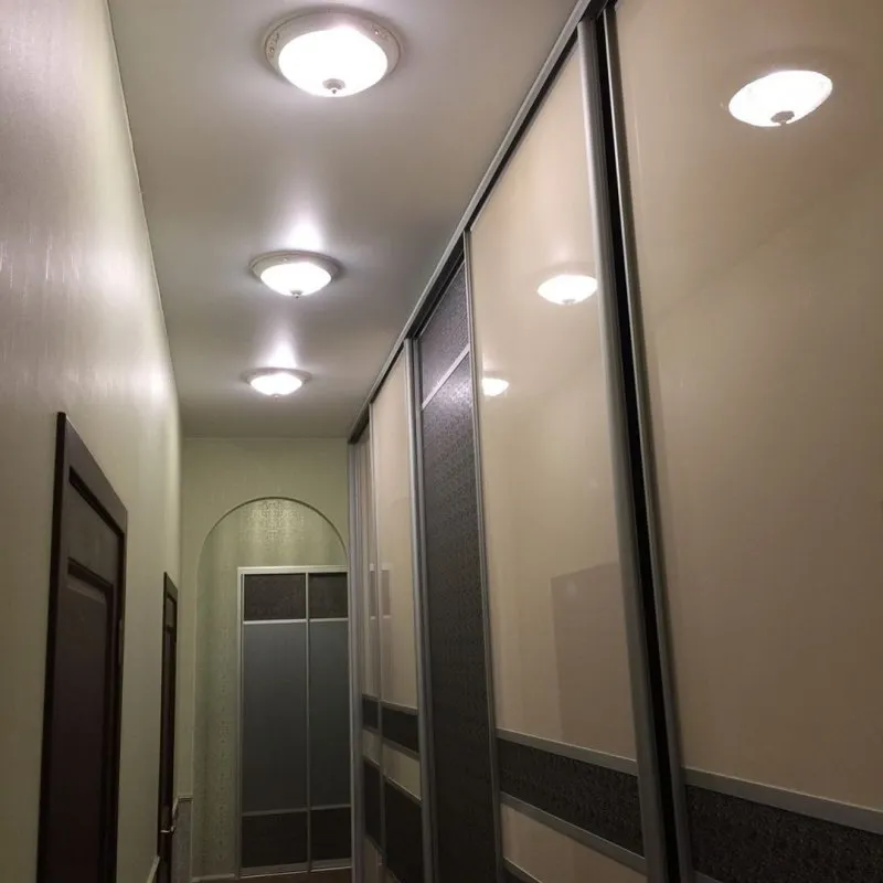 Светильники в коридоре на потолке