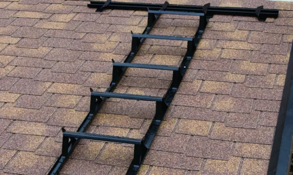 Алюминиевые лестницы для крыши пользуются большой популярностью