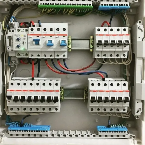 Монтаж щитка для квартиры: схема, сборка, установка и подключение электрощитка