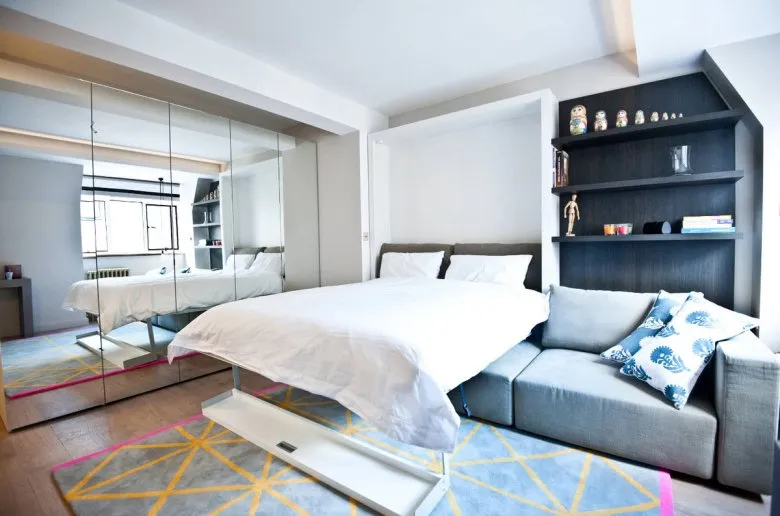 Кровать в однокомнатной квартире
