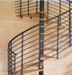 лестница в деревянном доме на второй этаж