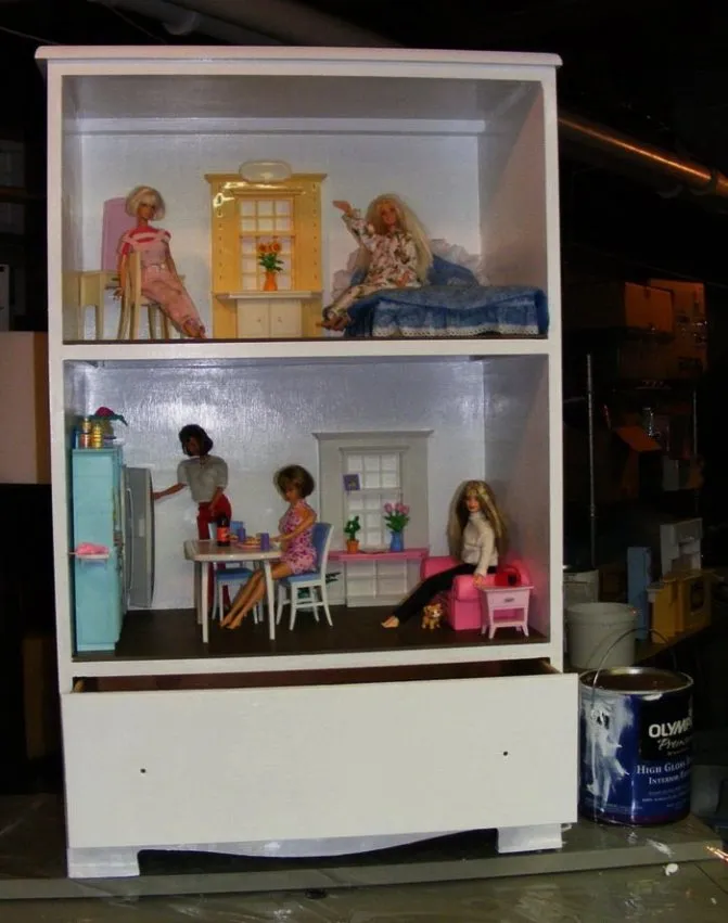 Домик для кукол своими руками ( фото процесса): из коробки и фанеры