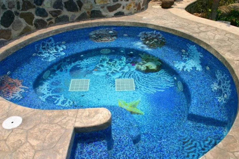 Плитка-мозаика для отделки бассейна 