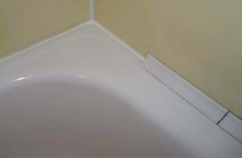 Плинтус для плитки в ванной